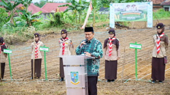 Dukung Swasembada Pangan, Wali Kota Jambi Ajak Pramuka Tanam Padi Gogo